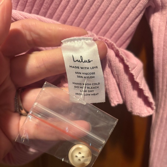 Lulus Women's Button Front Cardigan in Pink Medium NWT - Picture 5 of 6